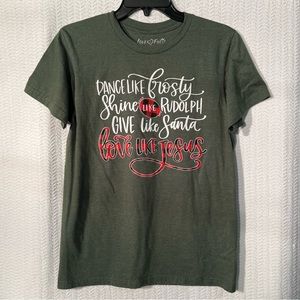 love in faith / green christmas short sleeve top size small